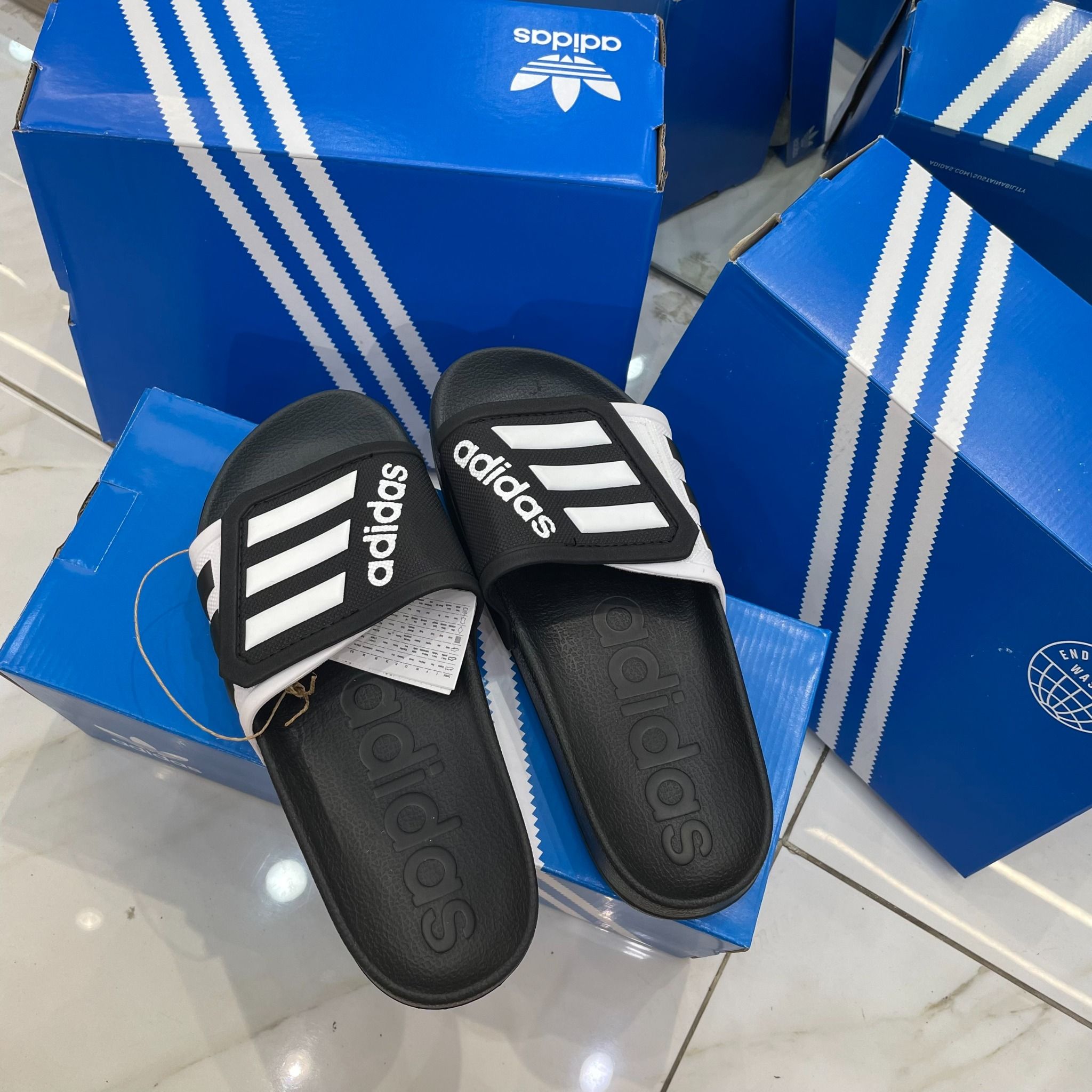  0996 - HÀNG CHÍNH HÃNG - DÉP ADIDAS TND * MÀU ĐEN QUAI TRẮNG * - CODE: GZ5933 