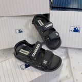  1033 - HÀNG CHÍNH HÃNG -  GIÀY SANDAL MLB -  DIA NY ĐEN YANKEES - QUAI NHỰA - CODE : 7ASDM0133-50BKS 