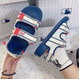  1039 - HÀNG CHÍNH HÃNG -  GIÀY SANDAL MLB - LOGO B ĐỎ ĐẾ XANH - CODE: 3ASDSD223-43NYL 