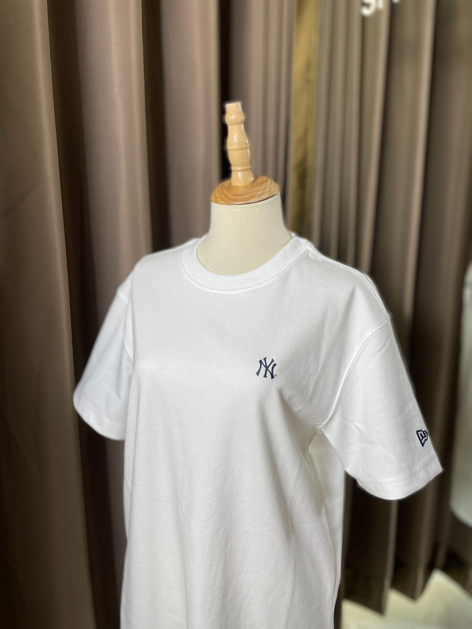  1084 - HÀNG CHÍNH HÃNG - ÁO THUN MLB MỎNG - LOS ANGELES - TRẮNG 