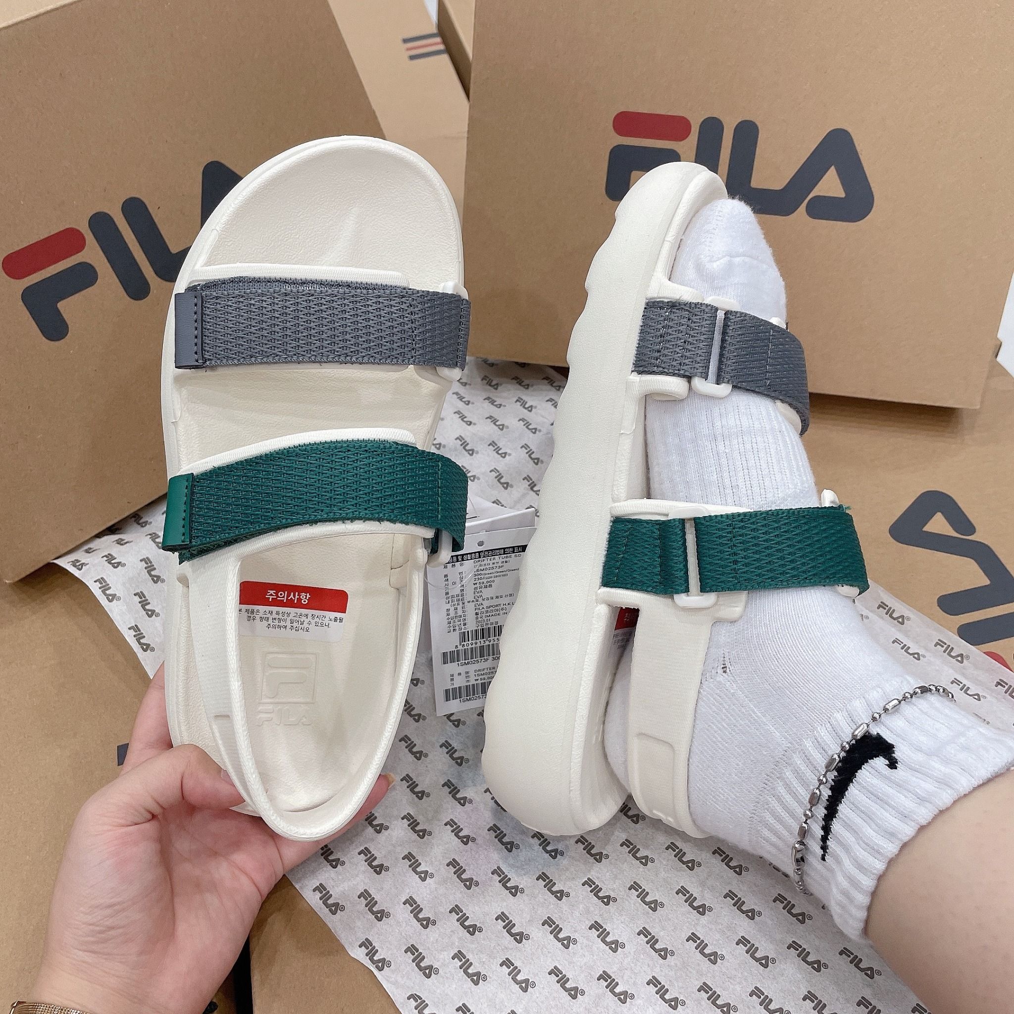  1189 - HÀNG CHÍNH HÃNG - GIÀY QUAI HẬU SANDAL FILA SURFY MÀU - * BE GREEN * - CODE : 1SM02573F 300 