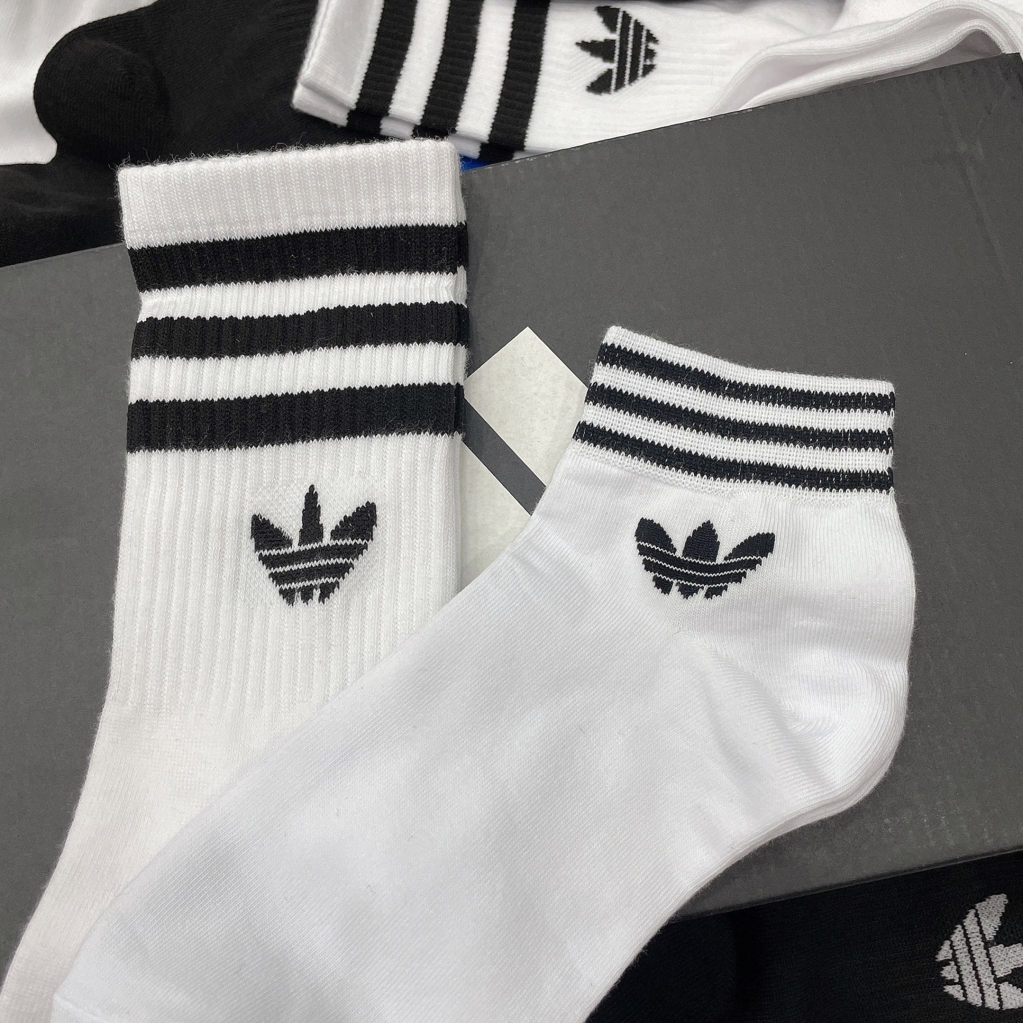  1211 - HÀNG CHÍNH HÃNG - VỚ ADIDAS ORIGINALS X ANDRÉ SARAIVA *Cổ Cao* [TRẮNG LOGO CỎ 3 LÁ] 
