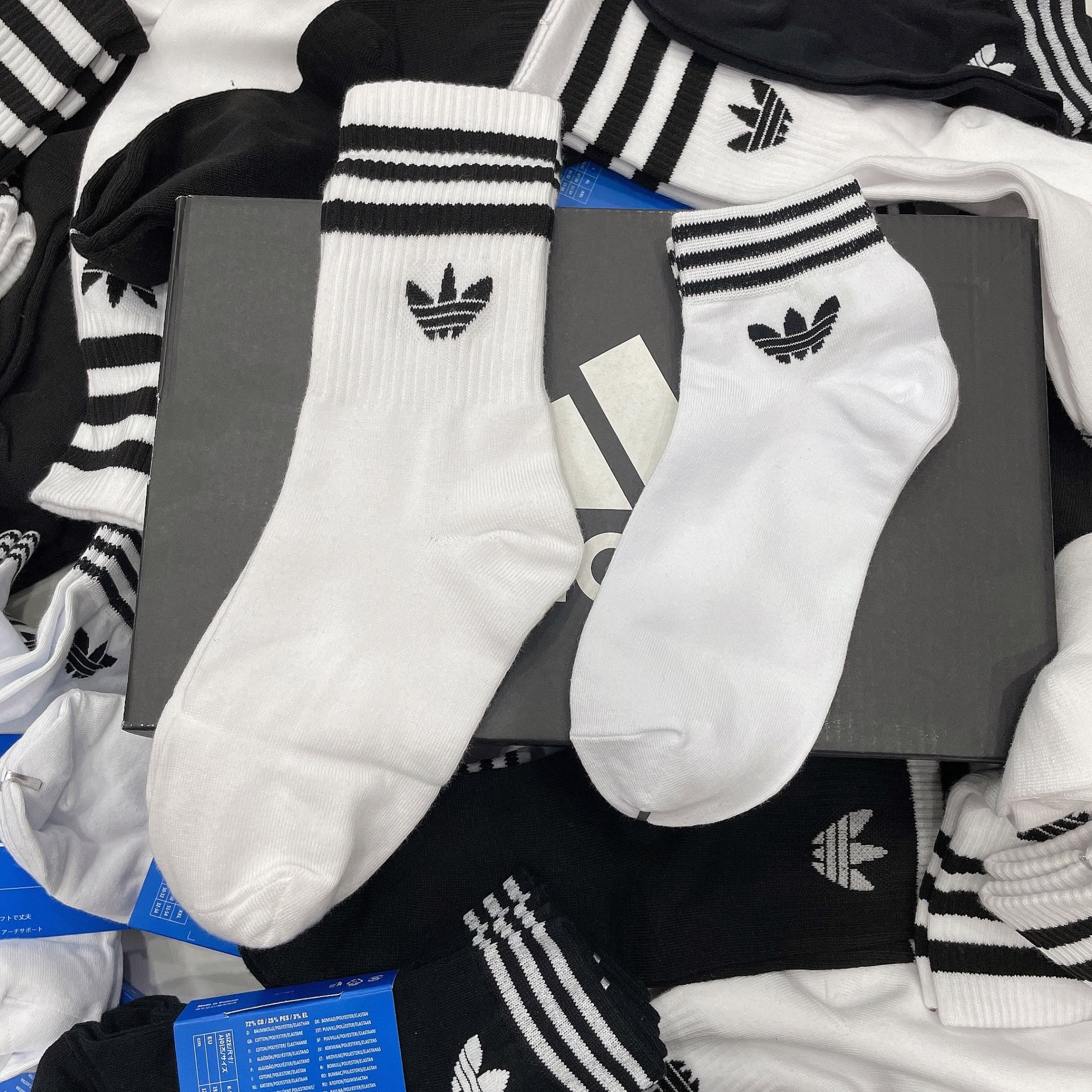  1210 - HÀNG CHÍNH HÃNG - VỚ ADIDAS ORIGINALS X ANDRÉ SARAIVA *Cổ lửng* [TRẮNG LOGO CỎ 3 LÁ] 