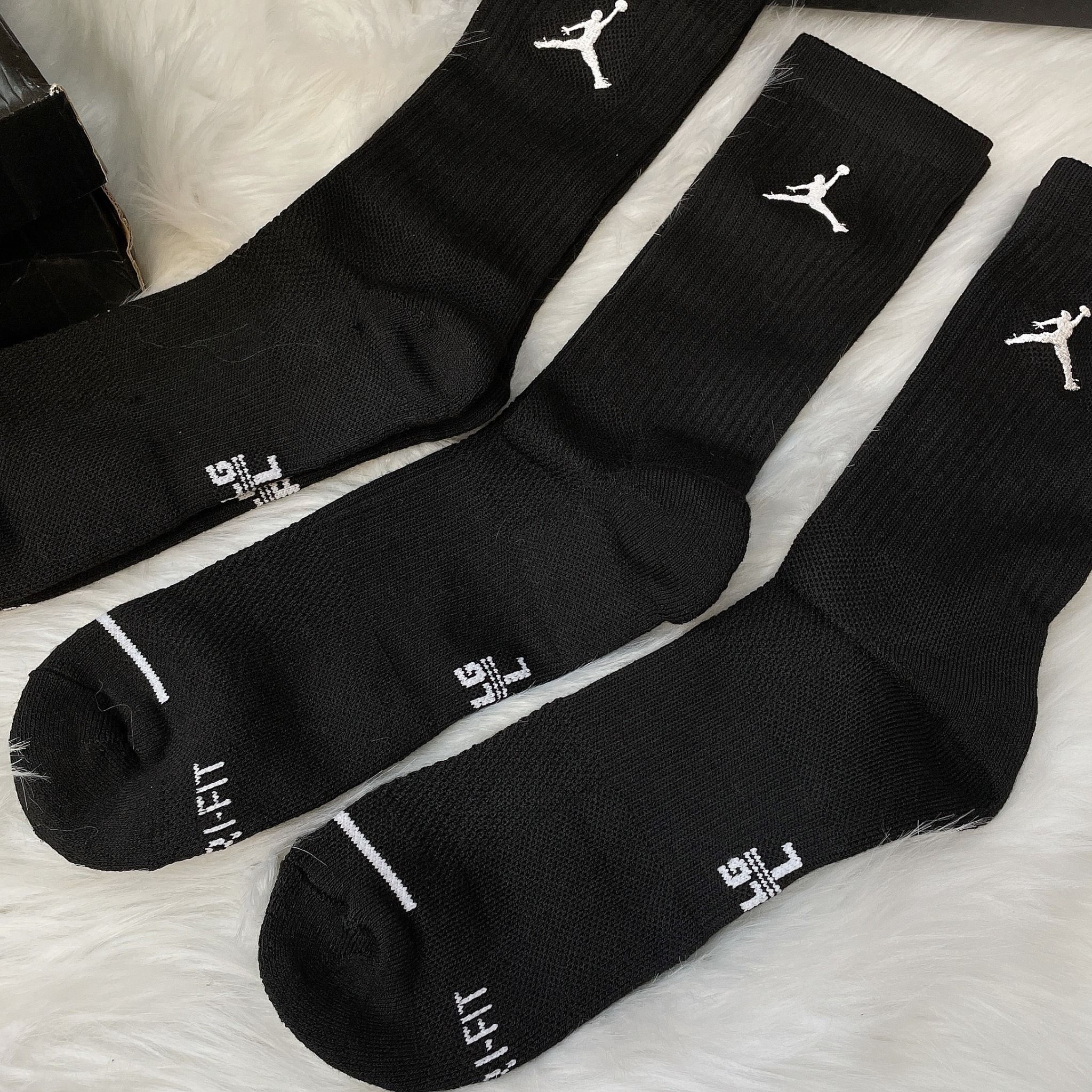  1225 - HÀNG CHÍNH HÃNG - VỚ NIKE JORDAN EVERYDAY MAX UNISEX CREW *Cổ Cao*  [TRẮNG] 