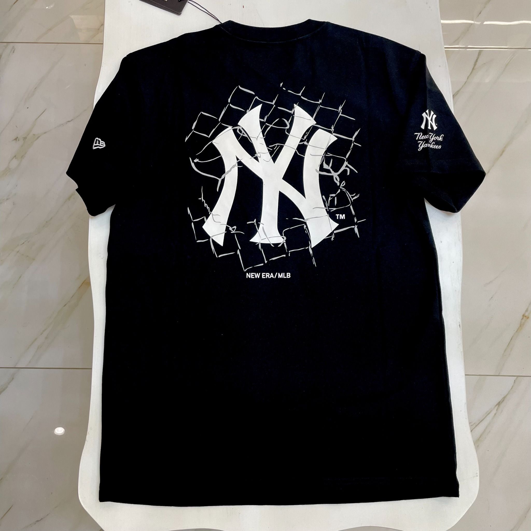  1228 - HÀNG CHÍNH HÃNG - ÁO THUN NEW ERA - NY YANKEES GAI - ĐEN - CODE : 12711609 