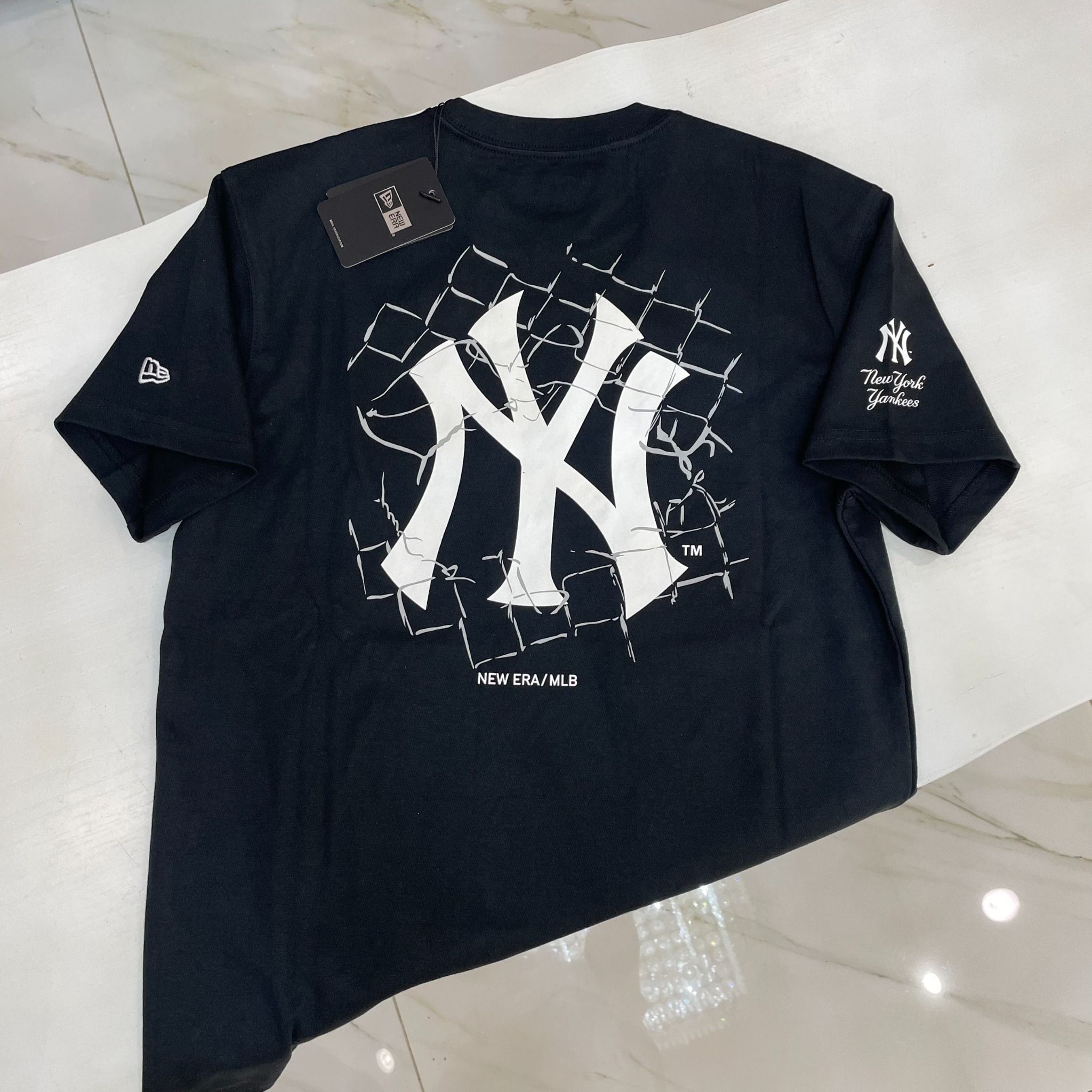  1228 - HÀNG CHÍNH HÃNG - ÁO THUN NEW ERA - NY YANKEES GAI - ĐEN - CODE : 12711609 