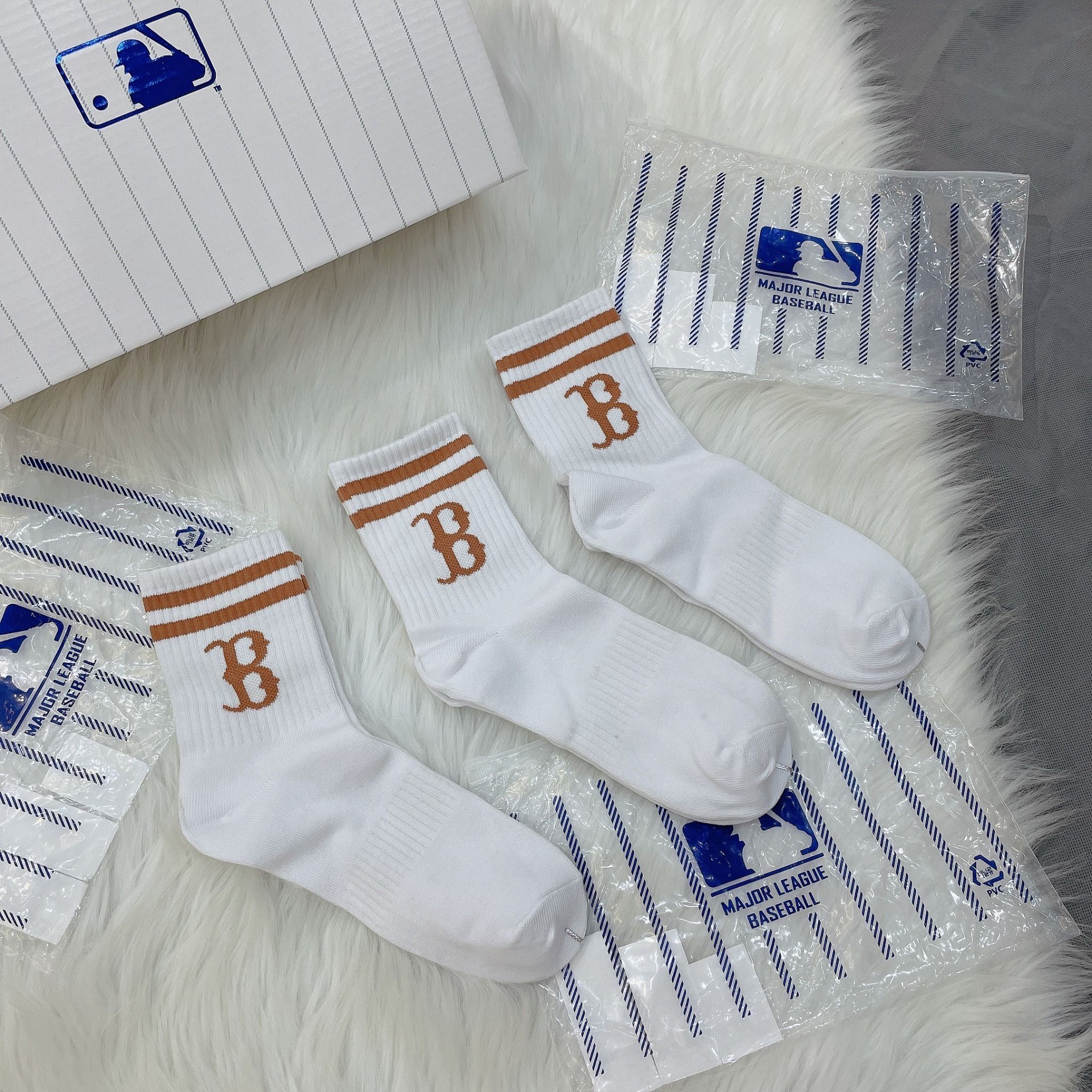  1275 - HÀNG CHÍNH HÃNG - VỚ TẤT KOREA X MLB CỔ LỬNG - GREEN/XANH LÁ VER 2 [ 2023 ] - *WHITE 2 SỌC* 