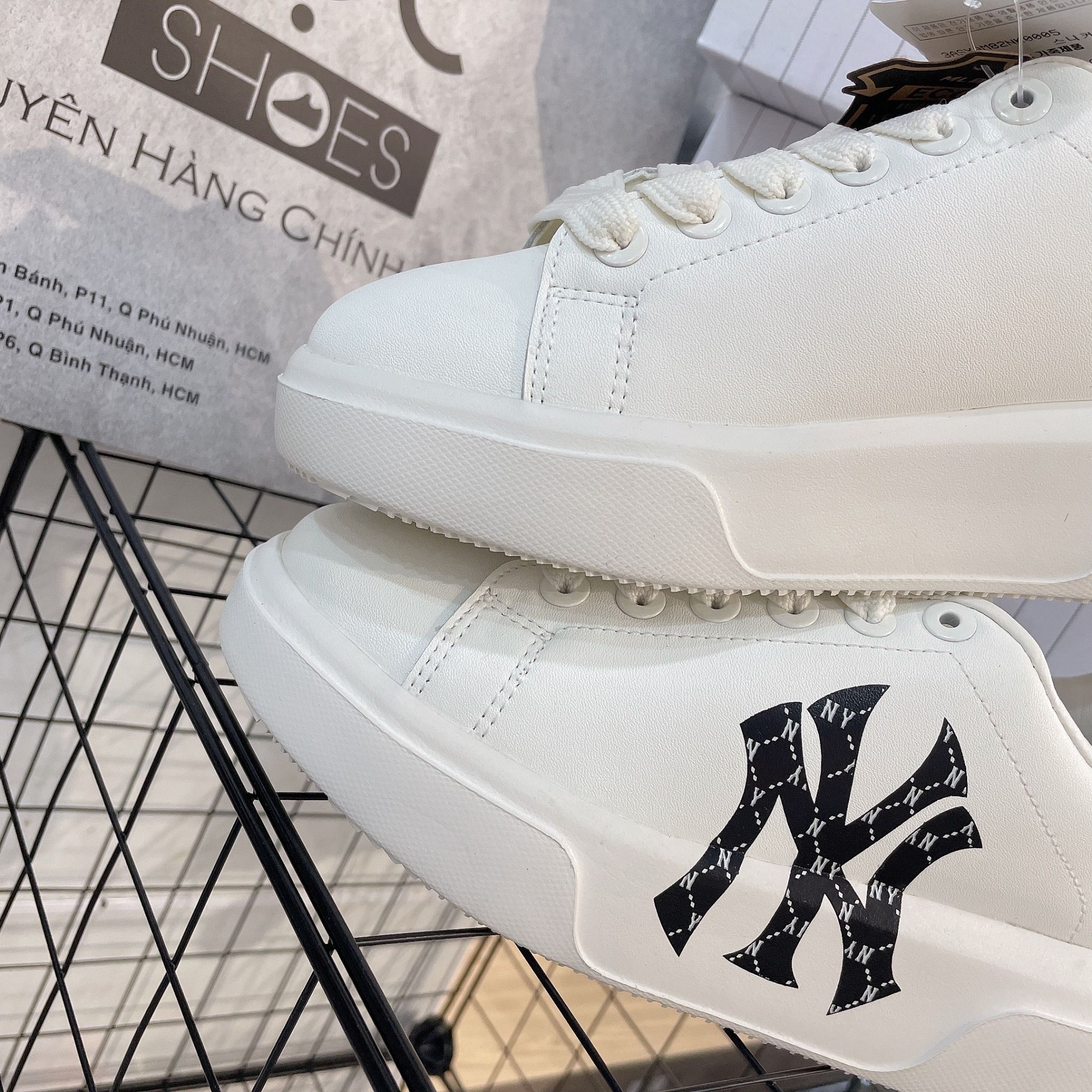  1305 - HÀNG CHÍNH HÃNG - GIÀY MLB CHUNKY CLASSIC DIA MONO HEEL NEW YORK YANKEES - TRẮNG - CODE: 3ASXAM82N-50BKS 