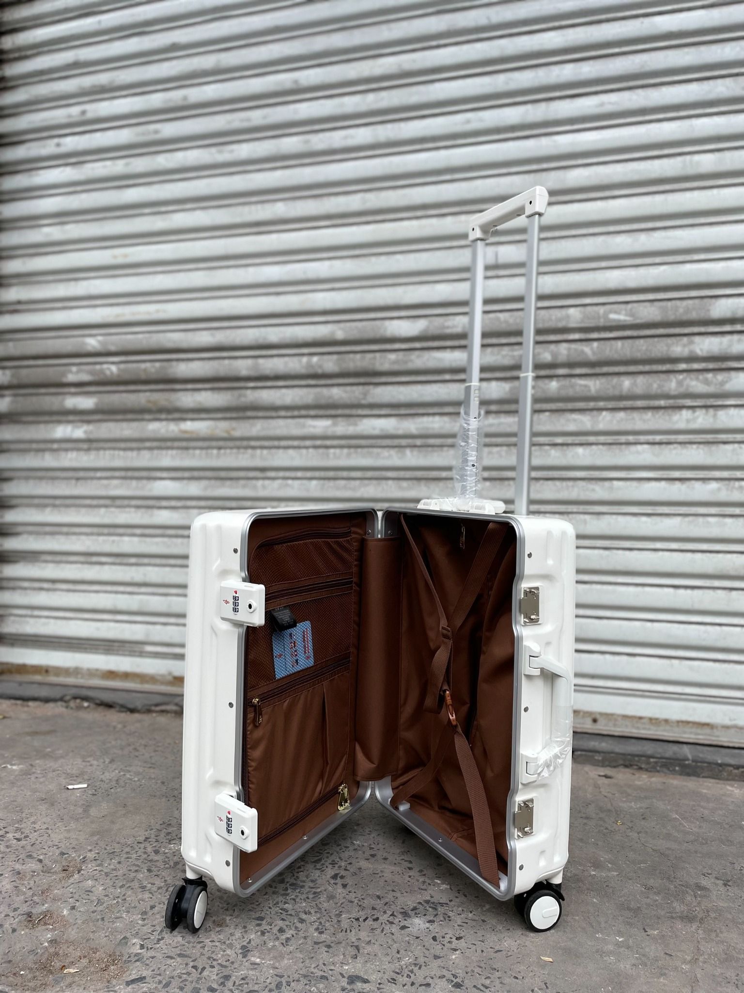  1351 - HÀNG CHÍNH HÃNG - VALI TTWN BEAR - NHỎ - MÀU TRẮNG - CODE: TN7001-WHITE 