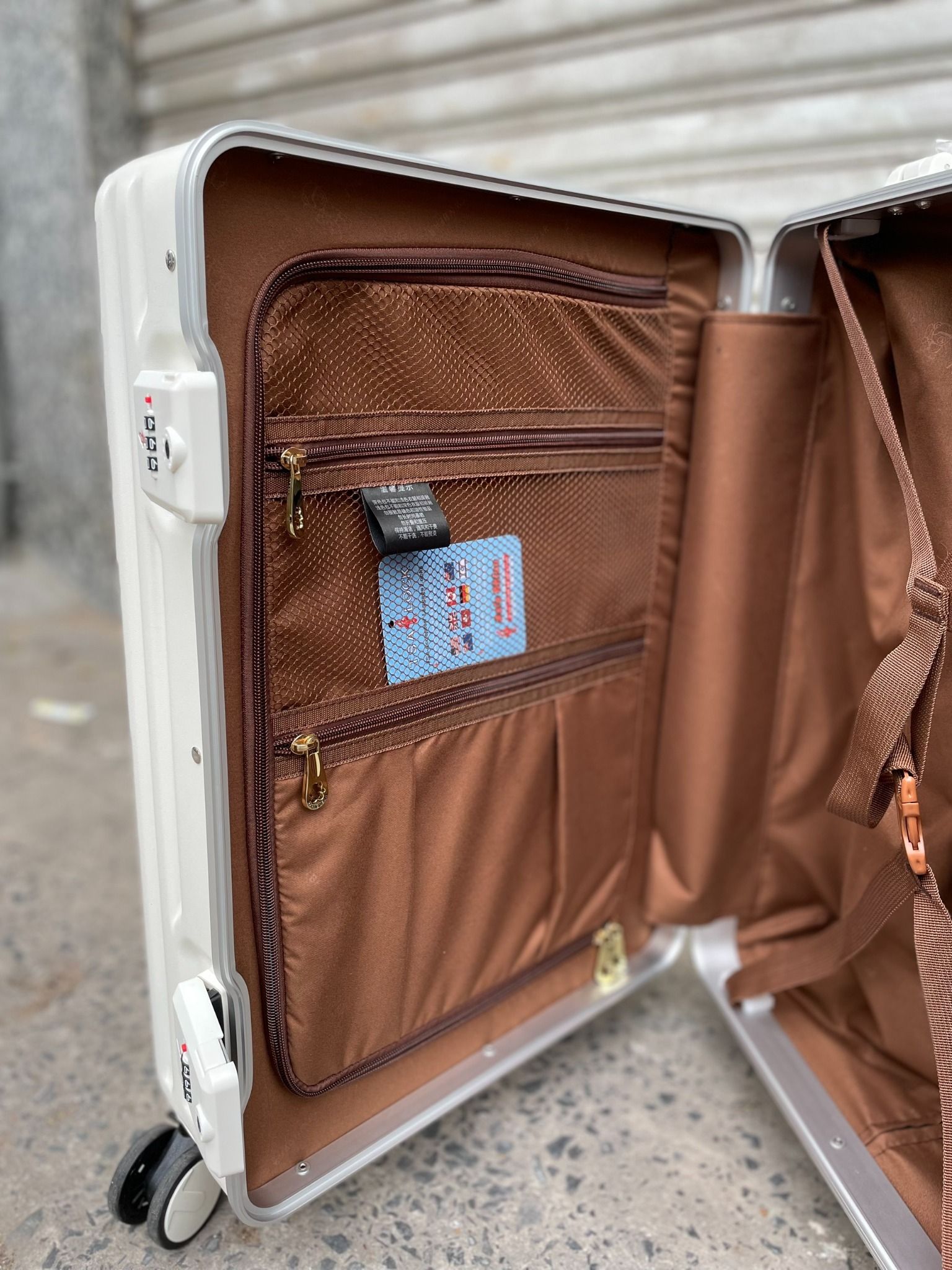  1351 - HÀNG CHÍNH HÃNG - VALI TTWN BEAR - NHỎ - MÀU TRẮNG - CODE: TN7001-WHITE 