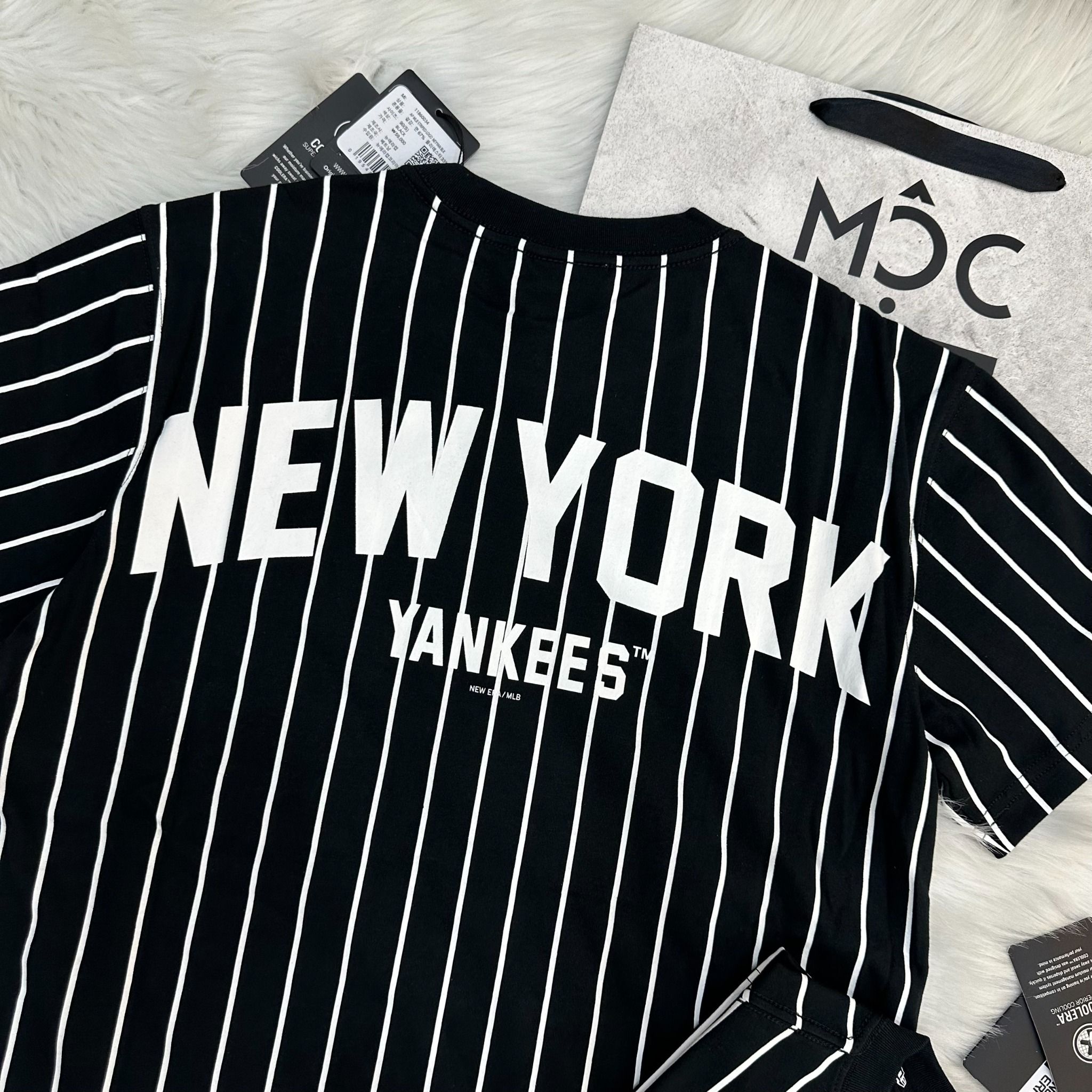  1388 - HÀNG CHÍNH HÃNG - ÁO THUN NEW ERA -  *NY YANKEE KẺ SỌC* - CODE: 11860034 