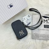  1483 - HÀNG CHÍNH HÃNG - TÚI MLB MINI NECK POUCH NEW YORK YANKEES 