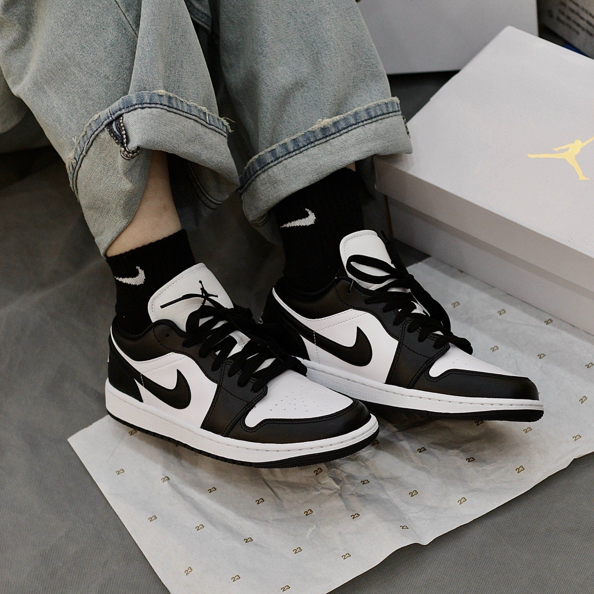  1490 - HÀNG CHÍNH HÃNG - GIÀY AIR JORDAN 1 LOW -  PANDA - *TRĂNG / ĐEN* - CODE : DC0774-101 