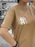  1538 - HÀNG CHÍNH HÃNG - ÁO NEW ERA - NEW YORK YANKEES FLAME KHAKI SHORT SLEEVE T-SHIRT - BE - CODE: 13702568 