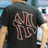  1498 - HÀNG CHÍNH HÃNG - ÁO NEW ERA x MLB NEW YORK YANKEES SHORT SLEEVE - ĐEN - CODE : 13700024 