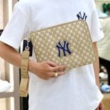  1548 - HÀNG CHÍNH HÃNG - TÚI MLB MONOGRAM DIGITAL DEVICE POUCH M NEW YORK YANKEES - 