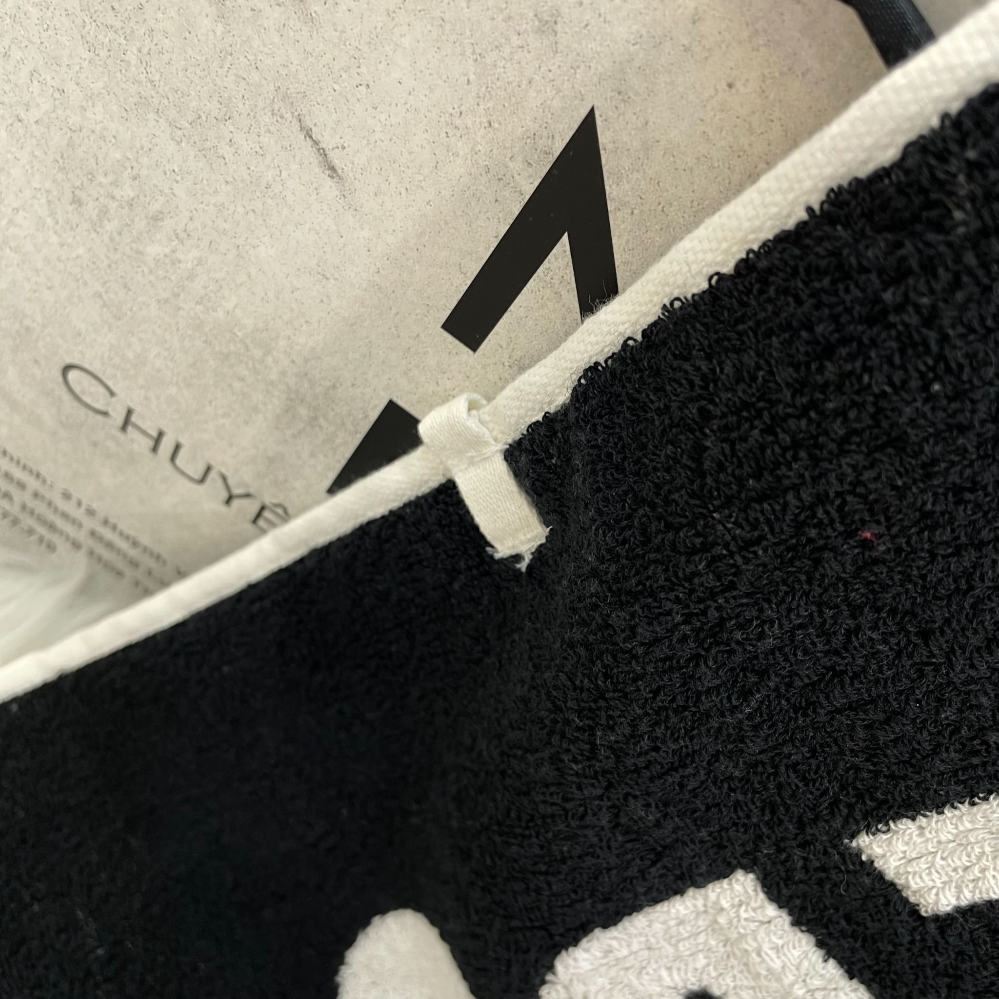  1566 - HÀNG CHÍNH HÃNG - NIKE PERFORMANCE GOLF TOWEL / KHĂN 2.0 - SIZE: 16 x 32 - CODE: SKU N1007200-010 
