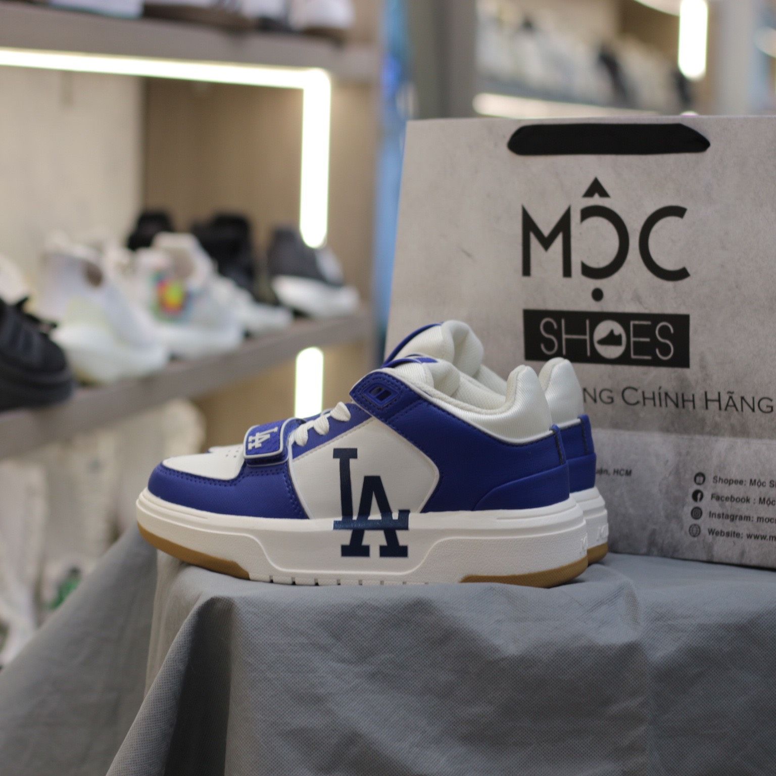  1597 - HÀNG CHÍNH HÃNG - GIÀY MLB CHUNKY LINER MID LA DODGERS - Saffiano Blue - CODE: 3ASXLMF3N-07BLS 