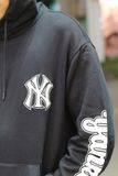  1610 - HÀNG CHÍNH HÃNG - ÁO NỈ OVERFIT CHẢI LÔNG MLB GIANTS TEE - MÀU ĐEN - CODE:31HD53061 