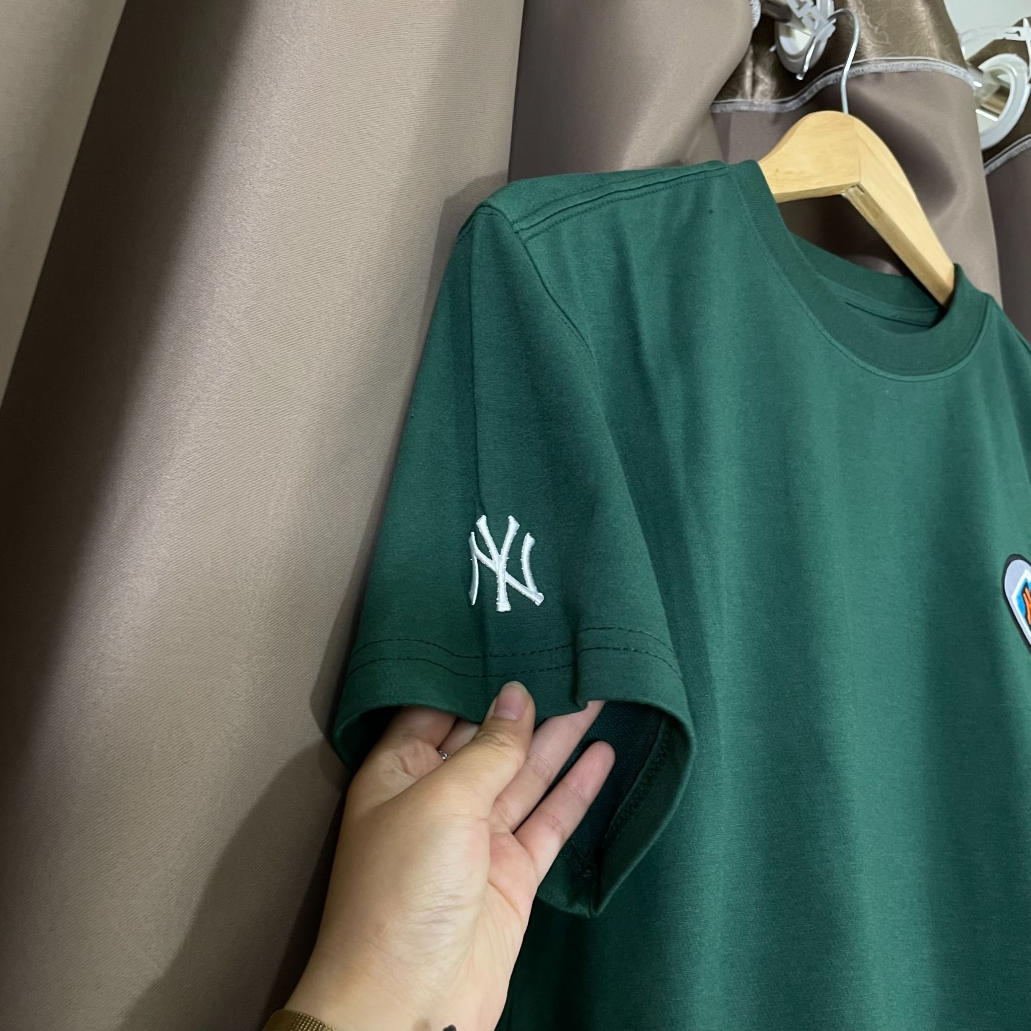  1634 - HÀNG CHÍNH HÃNG - ÁO THUN NEW ERA - NEW YORK YANKEES STRIKE OUTS / NY BOXING - GREEN - CODE: 13789168 