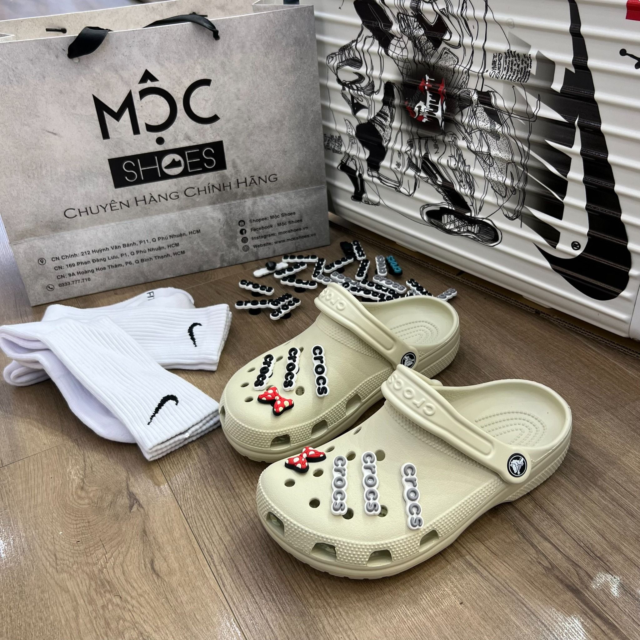  1641 - HÀNG CHÍNH HÃNG - GIÀY CLOG UNISEX CROCS CLASSIC - MÀU BONE - CODE: 10001-2Y2 