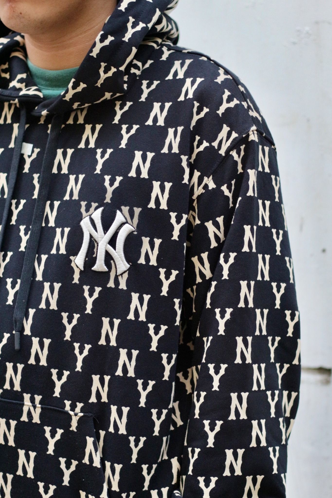  1645 - HÀNG CHÍNH HÃNG - ÁO HOODIE MLB WADDING OVERFIT HOODIE NEW YORK YANKEES 