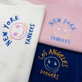  1692 - HÀNG CHÍNH HÃNG - ÁO MLB LIKE SMILE FLEECE MEGA NY YANKEES - WHITE - CODE: 3AMTF5516 - 50CRS 