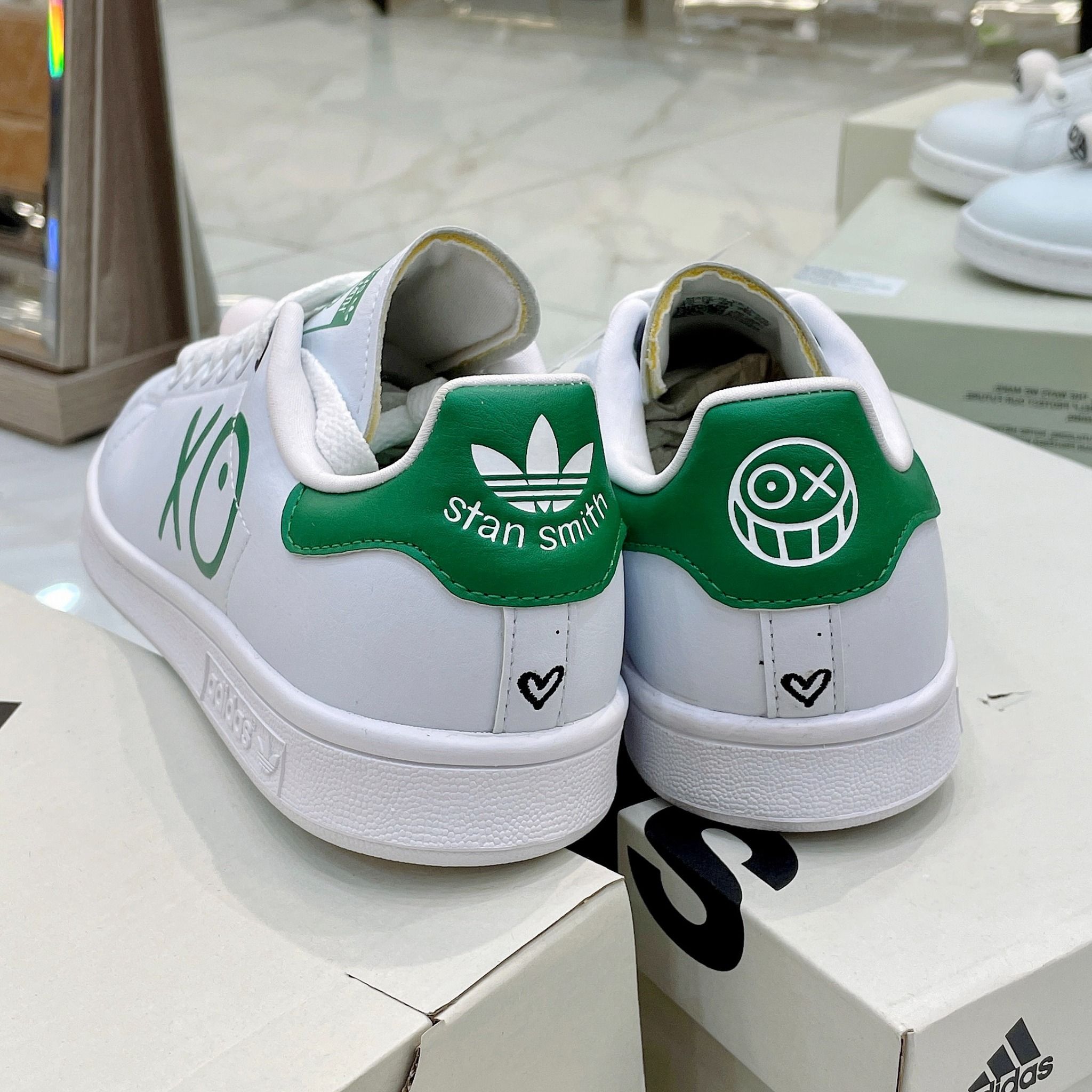  1686 - HÀNG CHÍNH HÃNG - GIÀY ADIDAS STANSMITH x ANDRÉ SARAIVA - CLOUD WHITE 