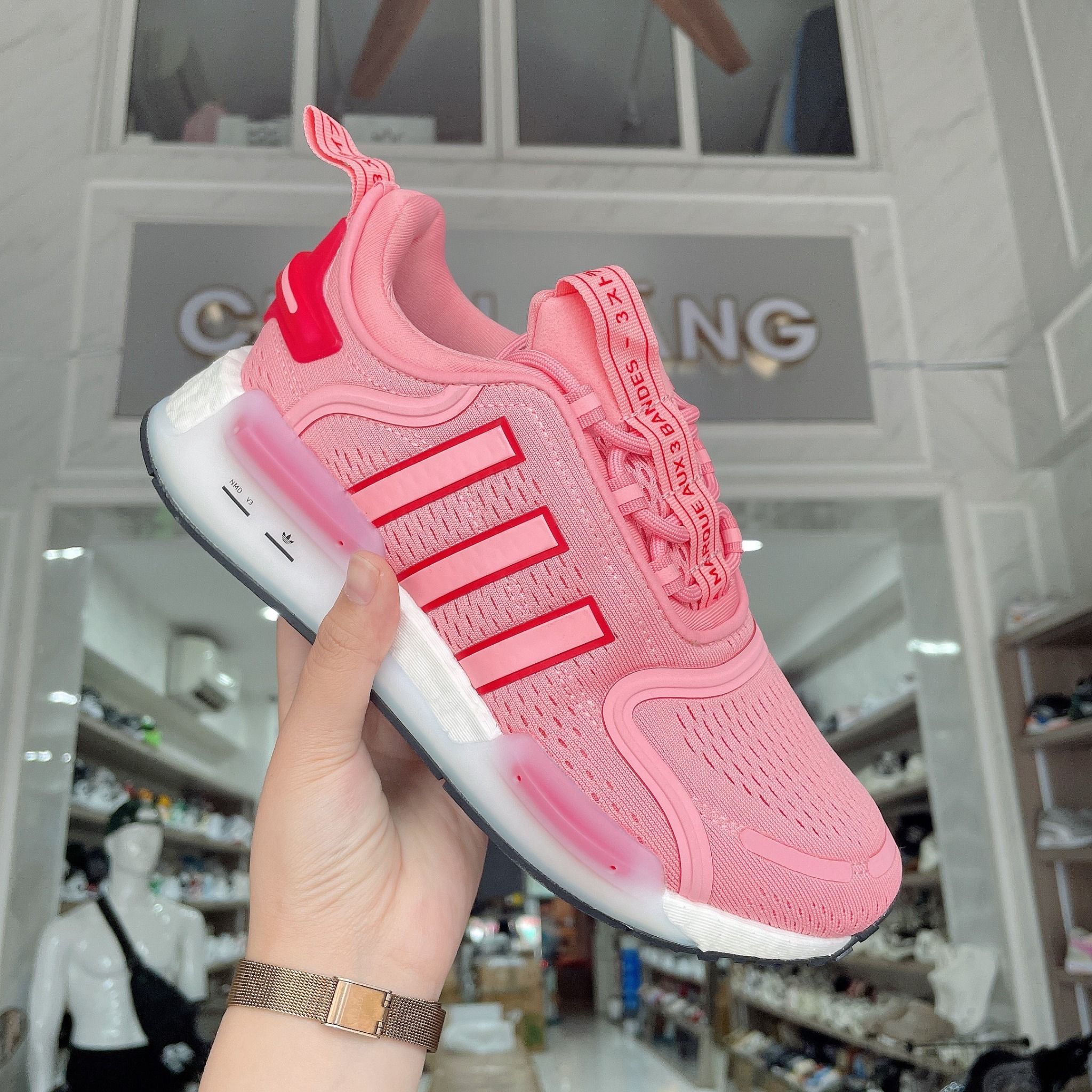  1702 - HÀNG CHÍNH HÃNG - GIÀY THỂ THAO ADIDAS NMD V3 MÀU HỒNG PINK - *HỒNG/PINK* - CODE: HQ1668 