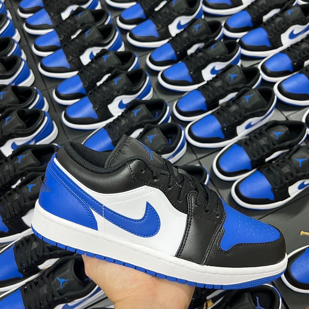  1978 - HÀNG CHÍNH HÃNG - GIÀY NIKE AIR JORDAN 1 LOW 'ALTERNATE ROYAL TOE' - CODE :  5535580-140 