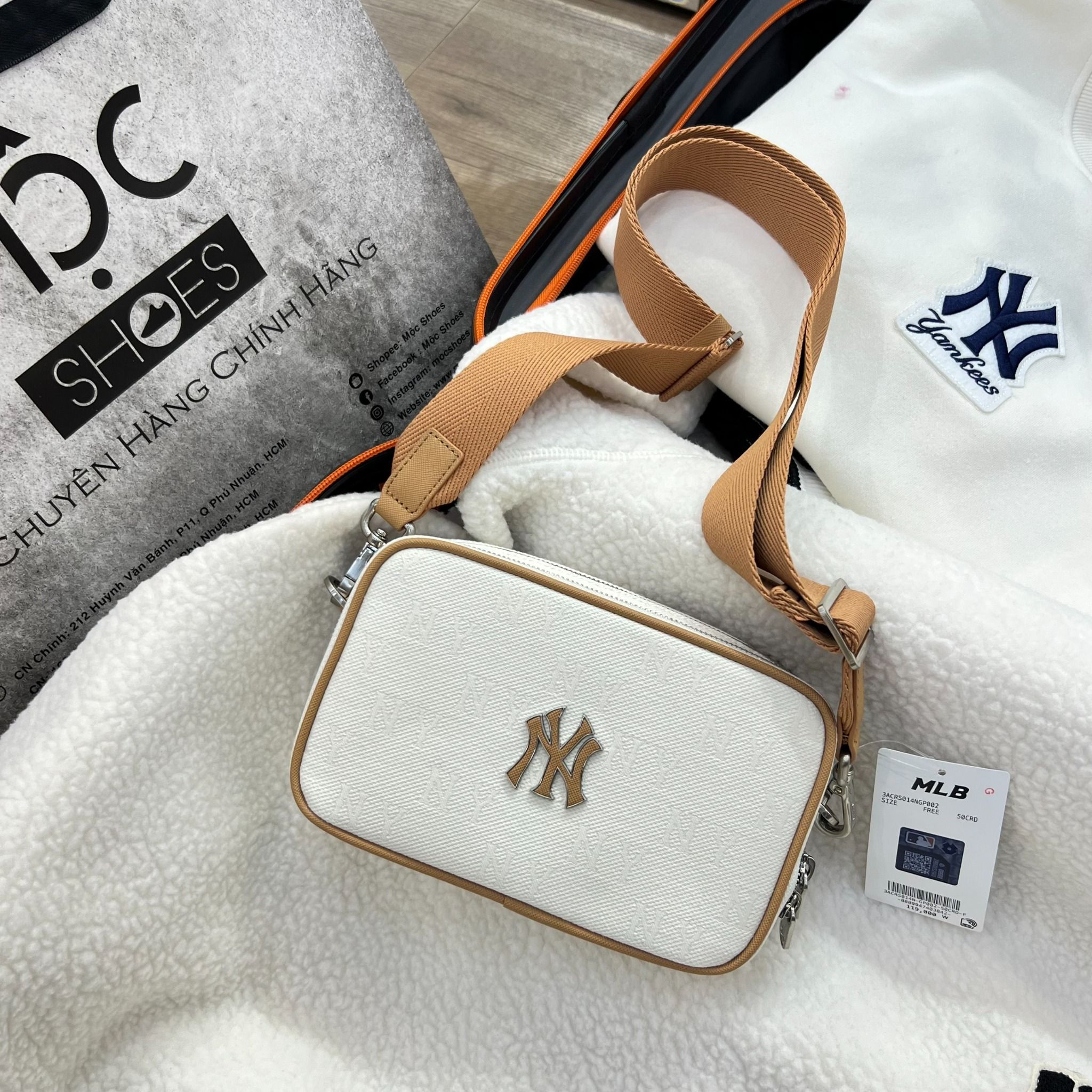  1992 - HÀNG CHÍNH HÃNG - Túi MLB Korea Monogram Jacquard Mini Cross Bag New York Yankees Cream - CODE: 3ACRS014N-50CRD 