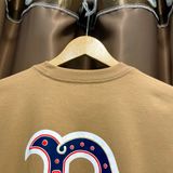  2013 - HÀNG CHÍNH HÃNG - ÁO THUN NEW ERA - B Thêu Hoa Văn - NÂU 