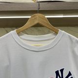  0966 - HÀNG CHÍNH HÃNG - ÁO THUN NEW ERA - STICKER - TRẮNG- CODE : 12142431 