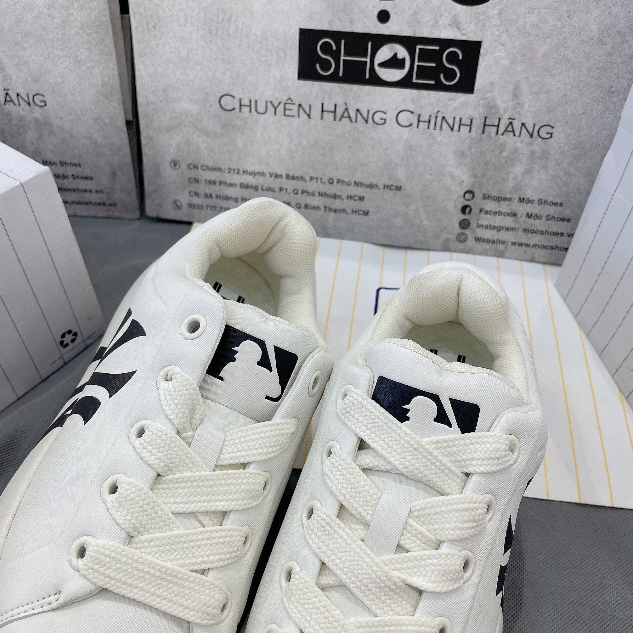  2135 - HÀNG CHÍNH HÃNG - GIÀY MLB CHUNKY CLASSIC BASE NEW YORK YANKEES - CODE: 3ASXCCB4N 50IVS 