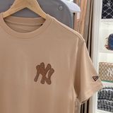  2301 - HÀNG CHÍNH HÃNG - ÁO THUN NEW ERA - QUE KEM NY - NÂU - CODE 14341297 