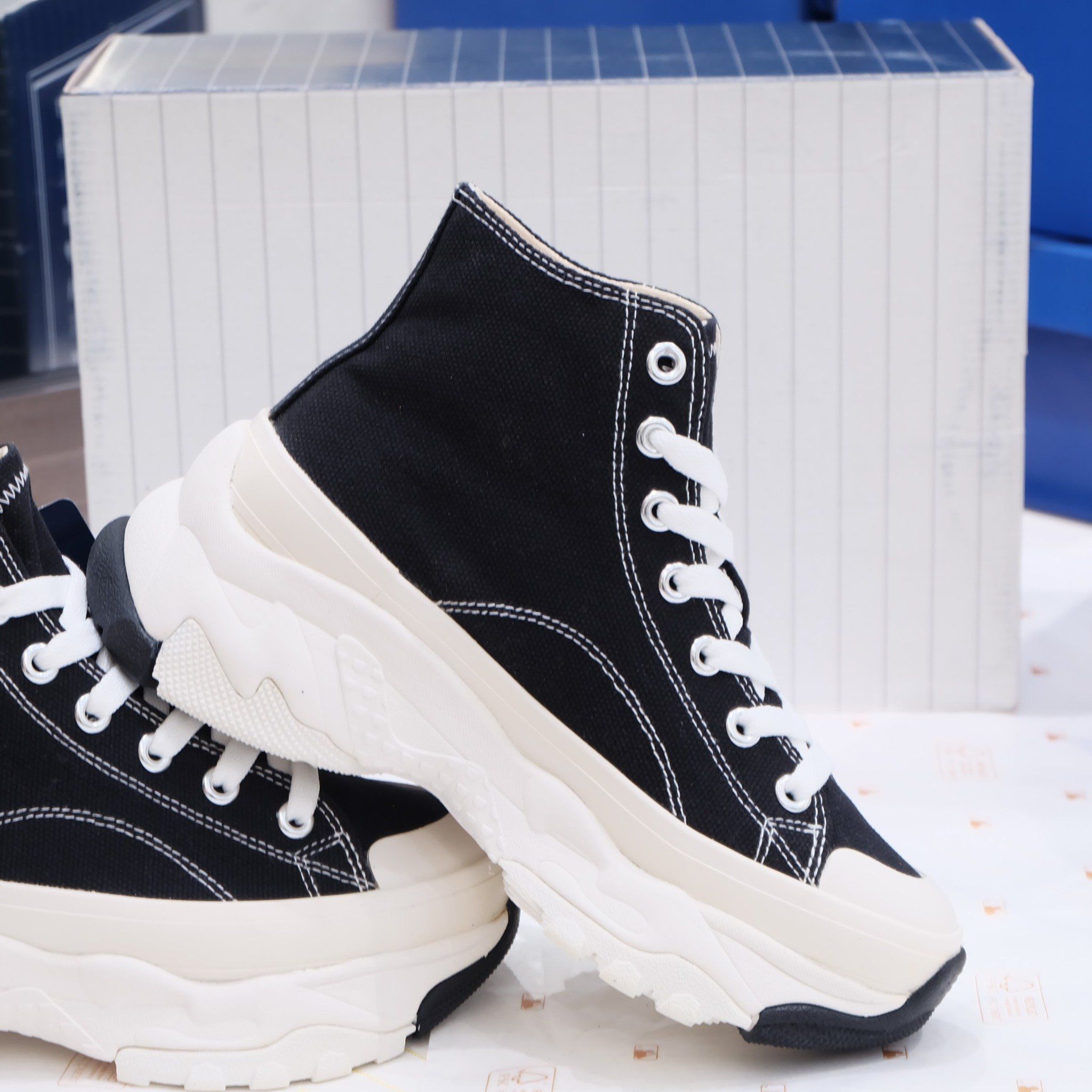 2380 - HÀNG CHÍNH HÃNG - GIÀY MLB CHUNKY HIGH -  CỔ CAO (MÀU ĐEN) - *BLACK/WHITE* - CODE: 32SHU1111-50L 