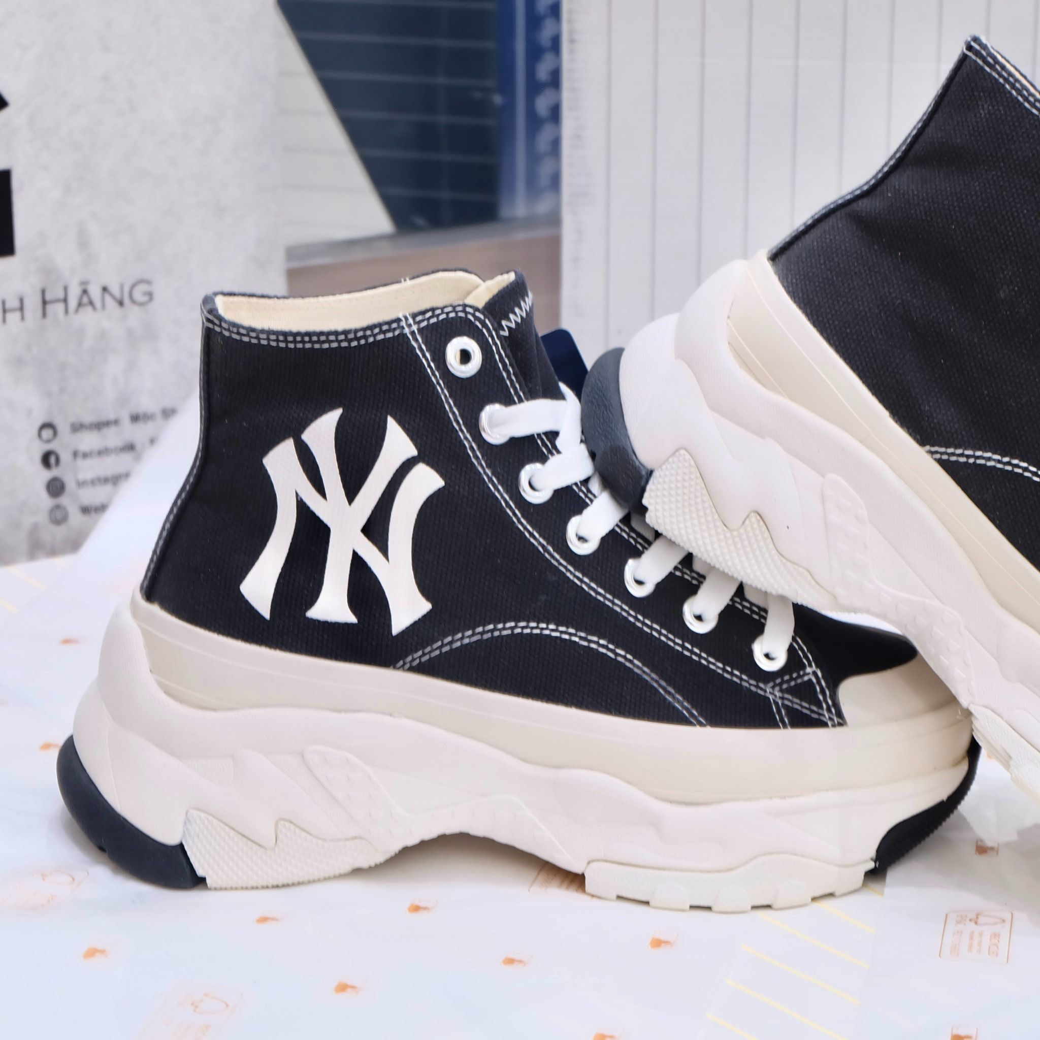  2380 - HÀNG CHÍNH HÃNG - GIÀY MLB CHUNKY HIGH -  CỔ CAO (MÀU ĐEN) - *BLACK/WHITE* - CODE: 32SHU1111-50L 