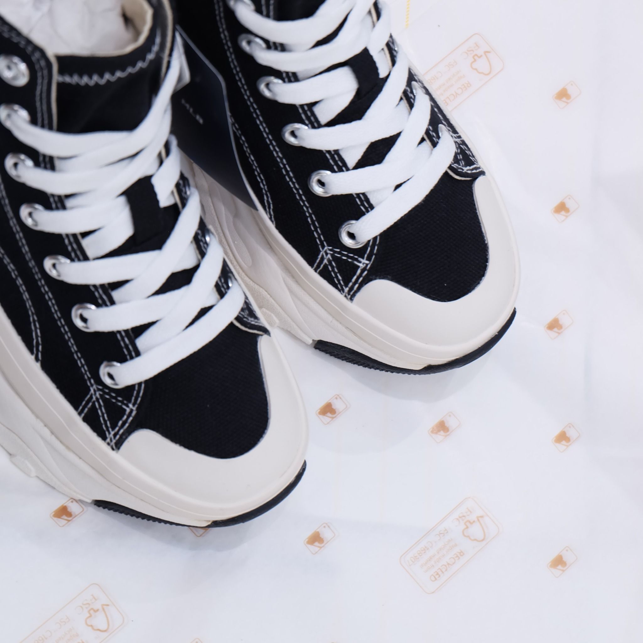  2380 - HÀNG CHÍNH HÃNG - GIÀY MLB CHUNKY HIGH -  CỔ CAO (MÀU ĐEN) - *BLACK/WHITE* - CODE: 32SHU1111-50L 