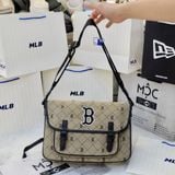  2395 - HÀNG CHÍNH HÃNG - Túi MLB Diamond Monogram Jacquard Boston Red Sox - Nâu Be - Code: 7ACRMD13N-43BGD 
