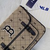  2395 - HÀNG CHÍNH HÃNG - Túi MLB Diamond Monogram Jacquard Boston Red Sox - Nâu Be - Code: 7ACRMD13N-43BGD 