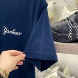  2407 - HÀNG CHÍNH HÃNG - ÁO NEW ERA - NY QUẢ TÁO - NAVY - CODE: 14413059 