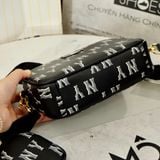  2459 - HÀNG CHÍNH HÃNG - TÚI ĐEO CHÉO MLB NY MONOGGRAM DIA NEW YORK YANKEES - ĐEN - CODE: 7ACRM084N 50BKS 