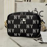  2459 - HÀNG CHÍNH HÃNG - TÚI ĐEO CHÉO MLB NY MONOGGRAM DIA NEW YORK YANKEES - ĐEN - CODE: 7ACRM084N 50BKS 