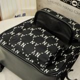  2461 - HÀNG CHÍNH HÃNG - BALO MLB JQD DIA MONOGRAM NY YANKEES - ĐEN LOGO GOLD - CODE: 7ABKMD74N 50BKS 