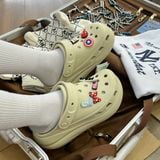 1376 - HÀNG CHÍNH HÃNG - GIÀY CLOG UNISEX CROCS CRUSH CLASSIC *ĐẾ CAO* - KEM - CODE : 207521-2Y2 