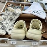  1376 - HÀNG CHÍNH HÃNG - GIÀY CLOG UNISEX CROCS CRUSH CLASSIC *ĐẾ CAO* - KEM - CODE : 207521-2Y2 