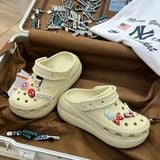  1376 - HÀNG CHÍNH HÃNG - GIÀY CLOG UNISEX CROCS CRUSH CLASSIC *ĐẾ CAO* - KEM - CODE : 207521-2Y2 