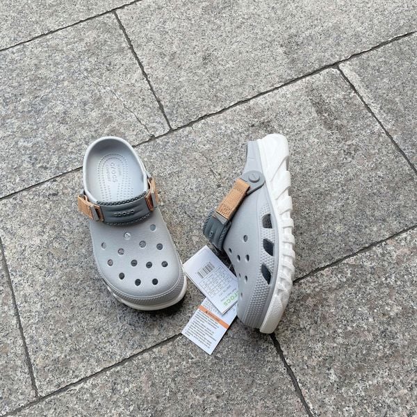  2639 - HÀNG CHÍNH HÃNG - GIÀY CLOG UNISEX CROCS DUET MAX - XÁM ĐẾ TRẮNG - CODE: 208776-1FT 