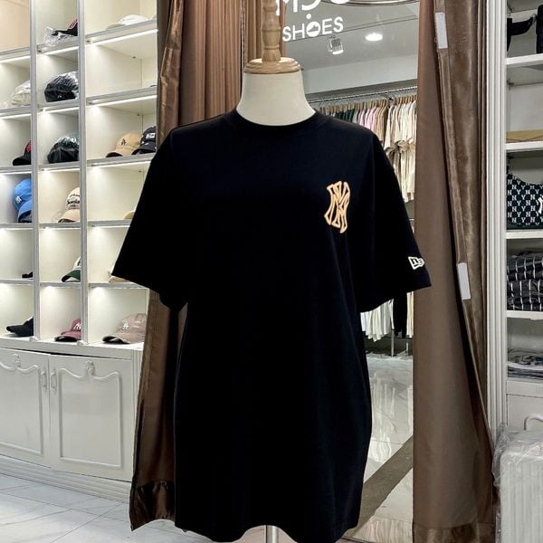  2641 - HÀNG CHÍNH HÃNG - ÁO THUN NEW ERA - NY VIỀN VÀNG - ĐEN - CODE: 12225657 