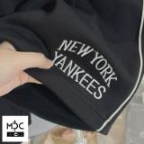  2675 - HÀNG CHÍNH HÃNG - QUẦN SHORT NEW ERA - NY YANKEES SỌC HÔNG - ĐEN - CODE: 13335699 